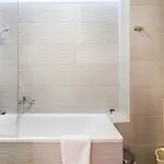 Bpr Garay With Rooftop Terrace & A/c *
