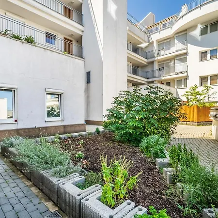 Bpr Garay With Rooftop Terrace & A/c Appartement *