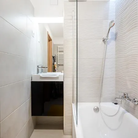 Bpr Garay With Rooftop Terrace & A/c Budapest