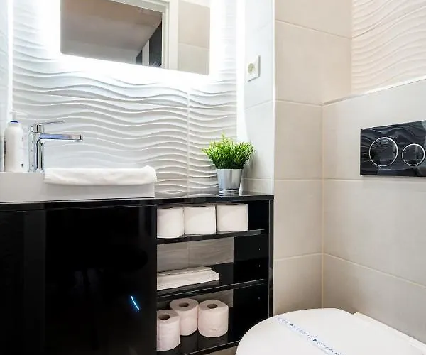 Bpr Garay With Rooftop Terrace & A/c Appartement *