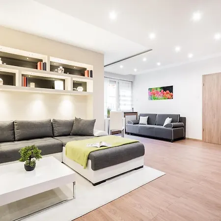 Apartment Bpr Garay With Rooftop Terrace & A/c *