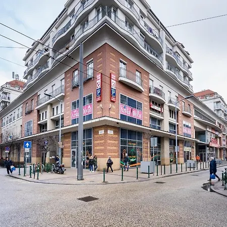 דירה Bpr Garay With Rooftop Terrace & A/c *